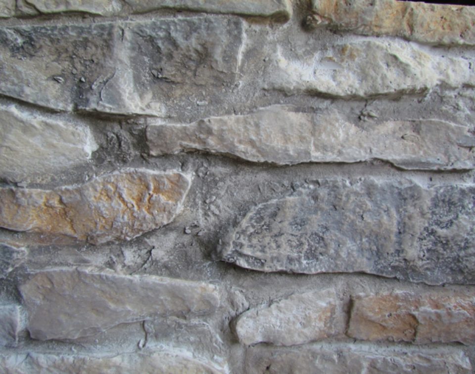 Steinwand mediterran Canonau