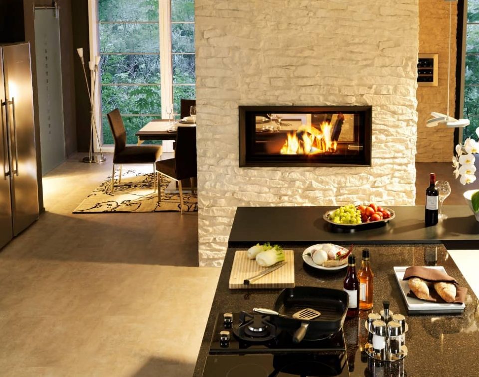 Steinwand mediterran Canonau